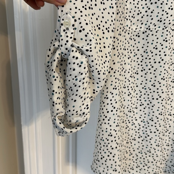 Women’s Button-up Polka Dot Blouse - Size XL - Picture 3 of 5